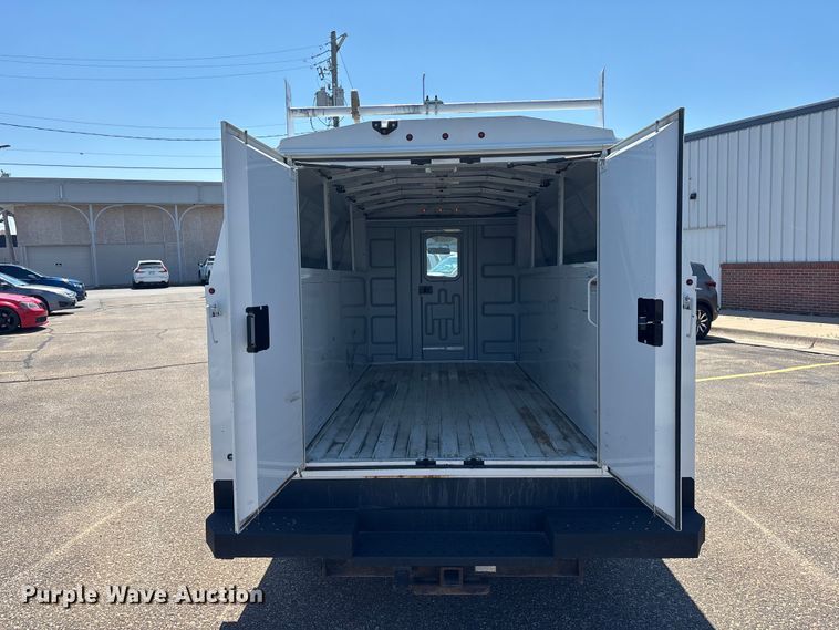 image for item EA4740 2019 GMC Savana utility van