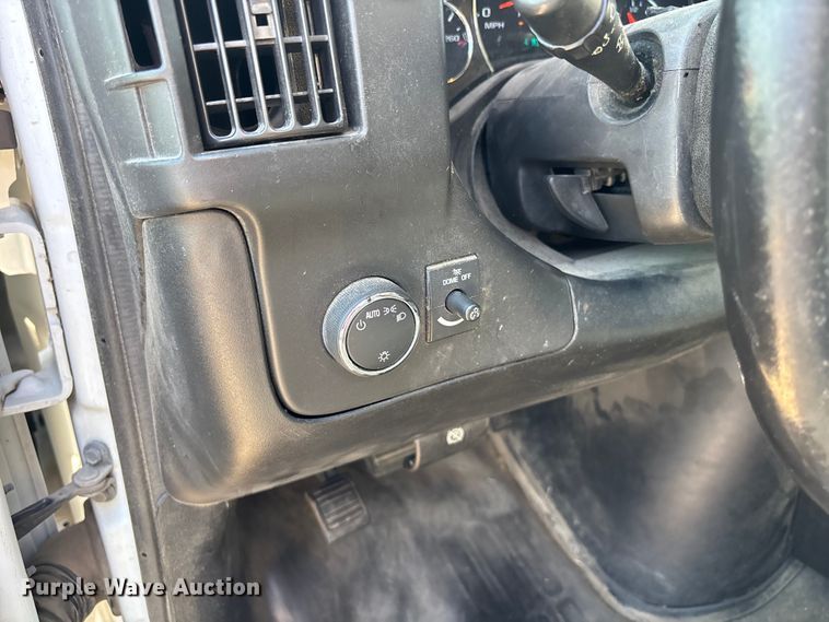 image for item EA4740 2019 GMC Savana utility van