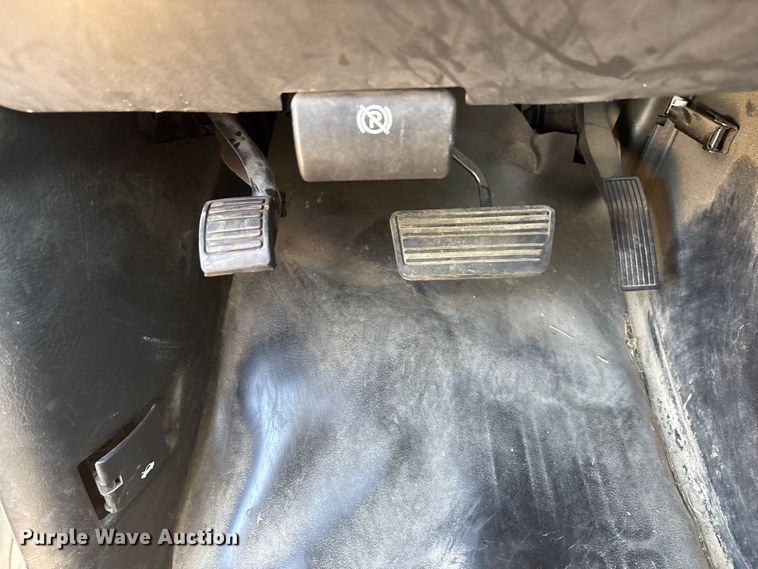 image for item EA4740 2019 GMC Savana utility van