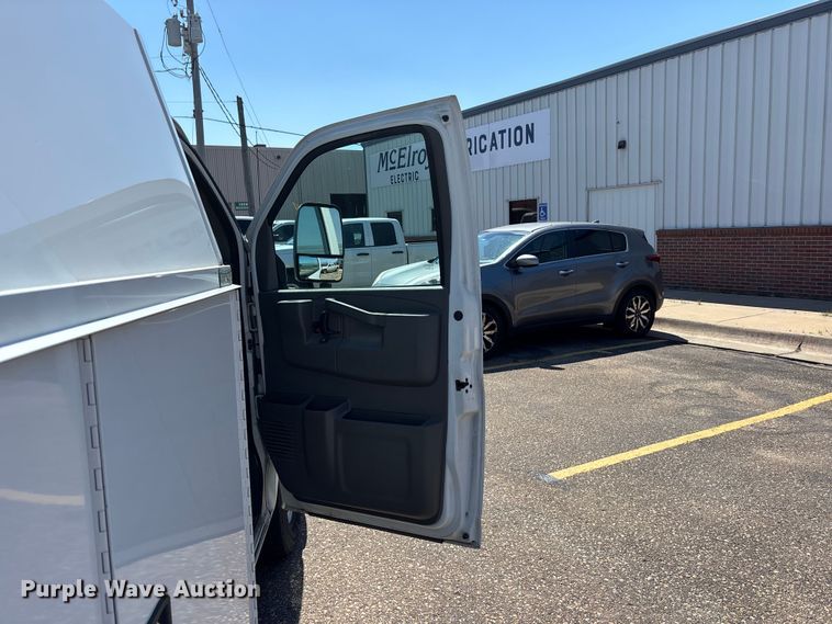 image for item EA4740 2019 GMC Savana utility van