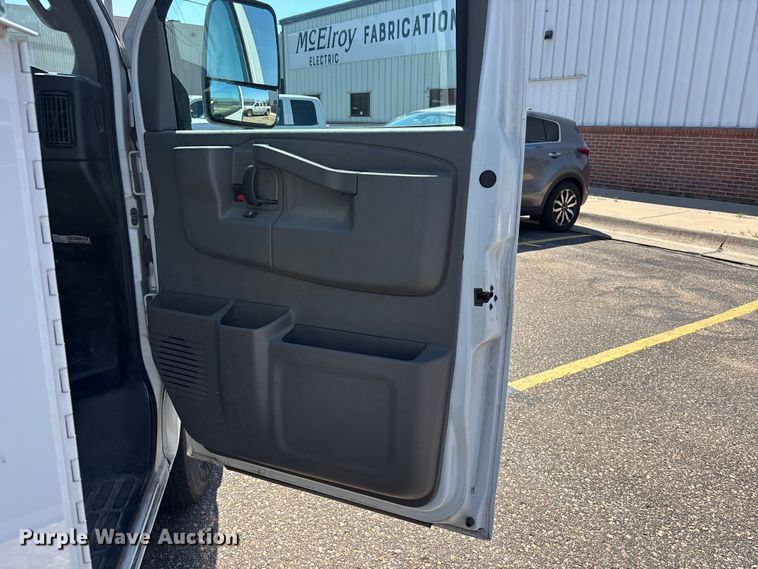 image for item EA4740 2019 GMC Savana utility van