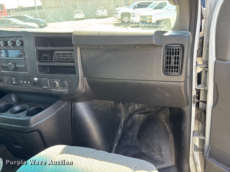 image for item EA4740 2019 GMC Savana utility van
