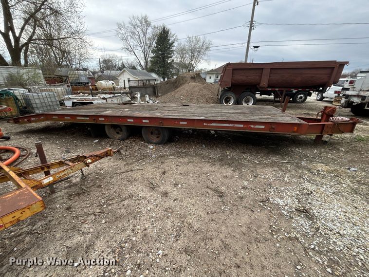 image for item EA4748 1987 Trail-EZE tilt deck equipment trailer