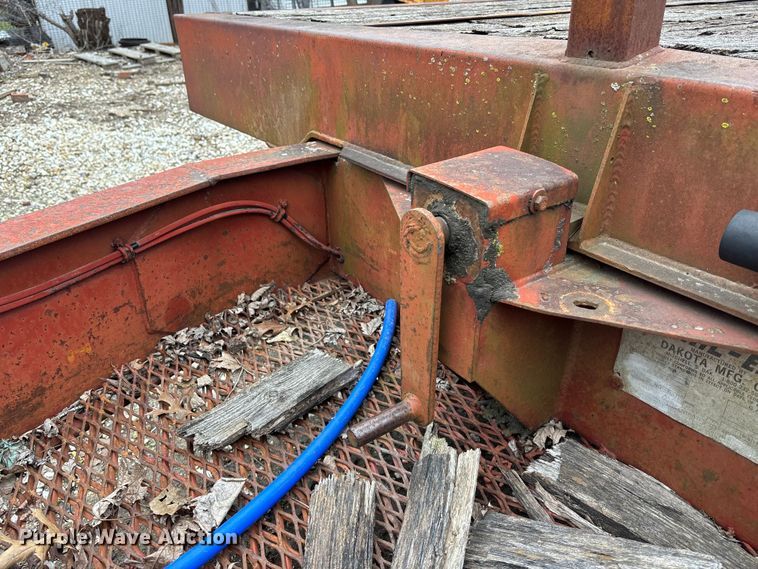 image for item EA4748 1987 Trail-EZE tilt deck equipment trailer