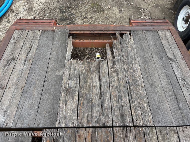 image for item EA4748 1987 Trail-EZE tilt deck equipment trailer