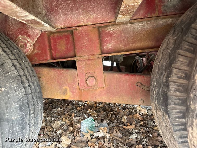 image for item EA4748 1987 Trail-EZE tilt deck equipment trailer