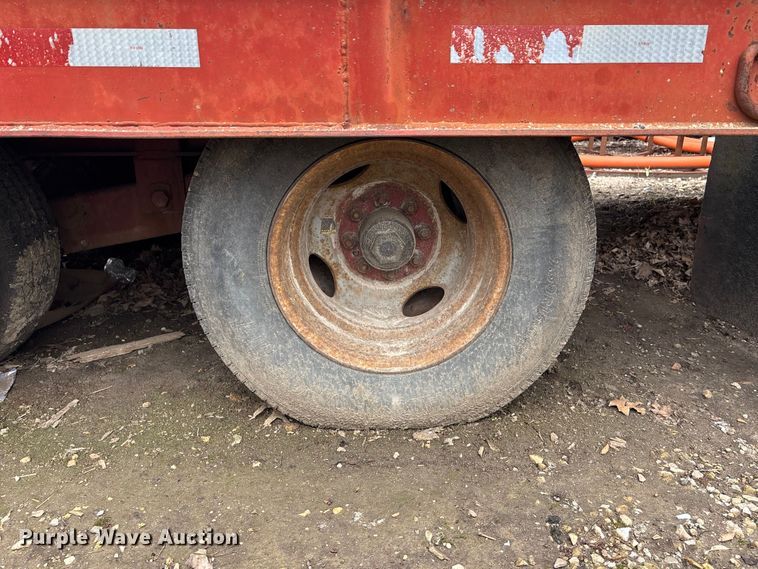 image for item EA4748 1987 Trail-EZE tilt deck equipment trailer