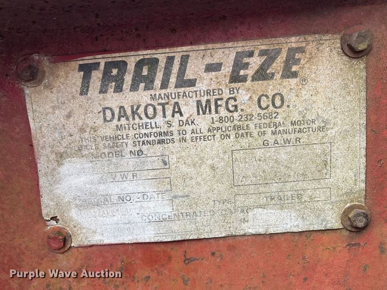 image for item EA4748 1987 Trail-EZE tilt deck equipment trailer