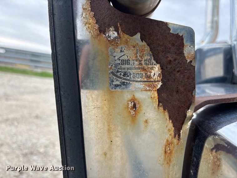 image for item EA4749 2007 Chevrolet Silverado 2500HD LT Crew Cab pickup truck