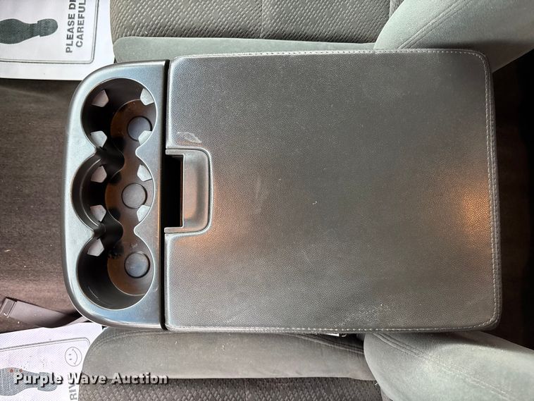 image for item EA4749 2007 Chevrolet Silverado 2500HD LT Crew Cab pickup truck