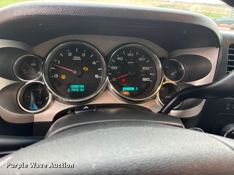 image for item EA4749 2007 Chevrolet Silverado 2500HD LT Crew Cab pickup truck