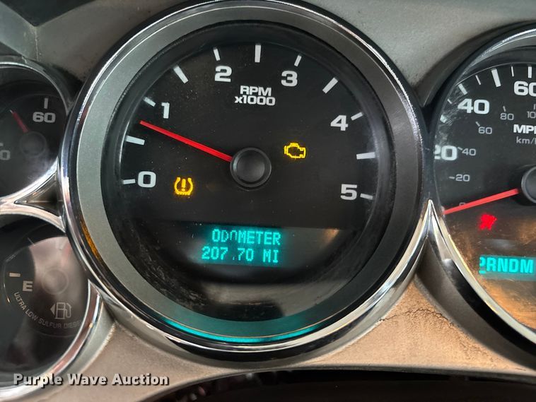 image for item EA4749 2007 Chevrolet Silverado 2500HD LT Crew Cab pickup truck