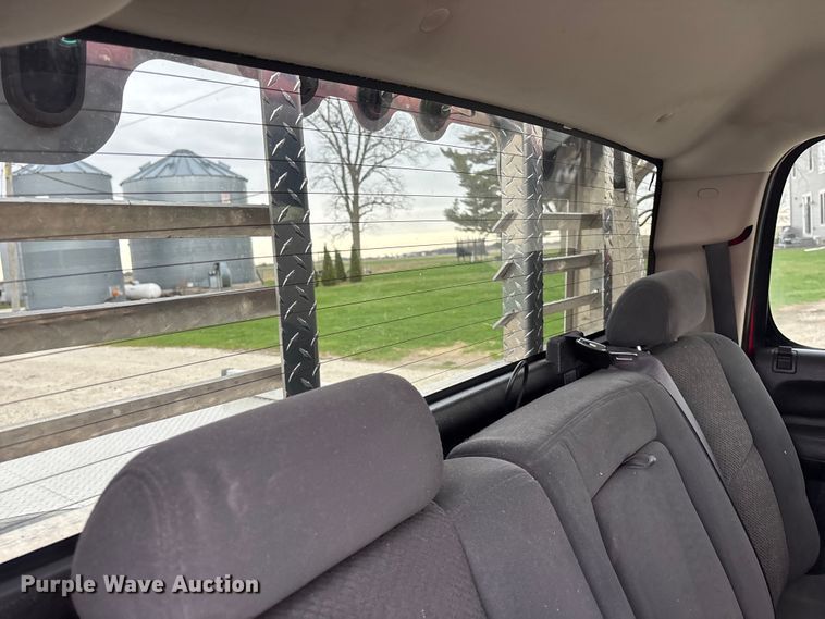 image for item EA4749 2007 Chevrolet Silverado 2500HD LT Crew Cab pickup truck