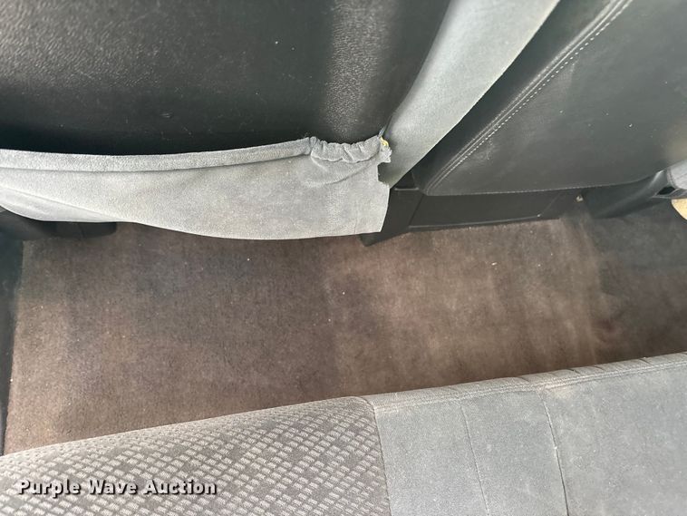 image for item EA4749 2007 Chevrolet Silverado 2500HD LT Crew Cab pickup truck