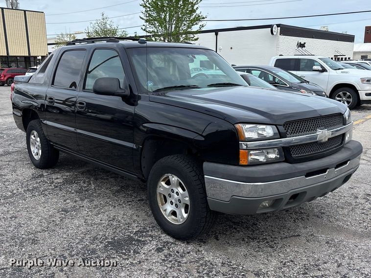 image for item EA4802 2004 Chevrolet Avalanche 