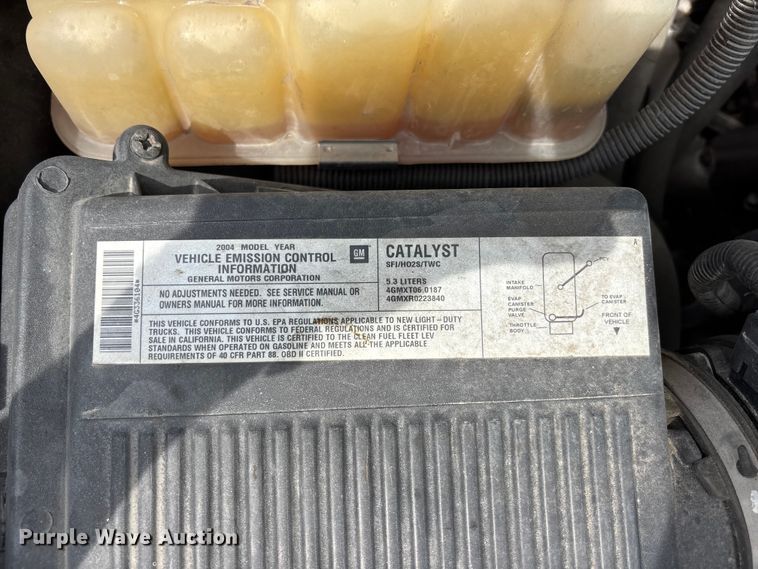 image for item EA4802 2004 Chevrolet Avalanche 