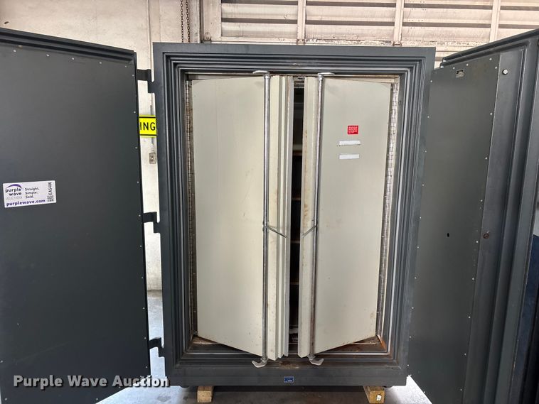 image for item EA5486 (2)  Schwab Safe Databank safes