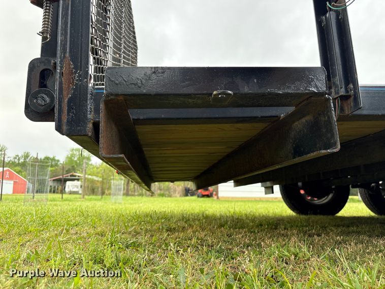 image for item EA7268 2017 Top Hat Industries MP18X7-7E-C utility trailer