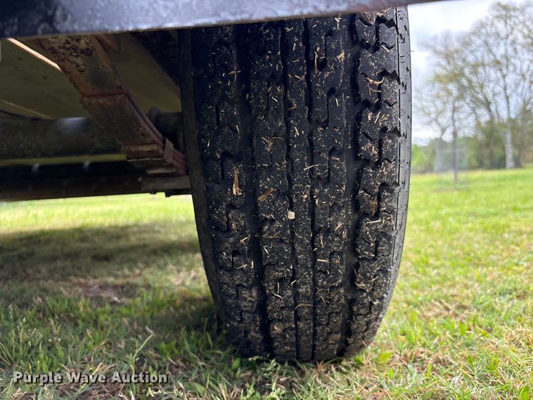 image for item EA7268 2017 Top Hat Industries MP18X7-7E-C utility trailer