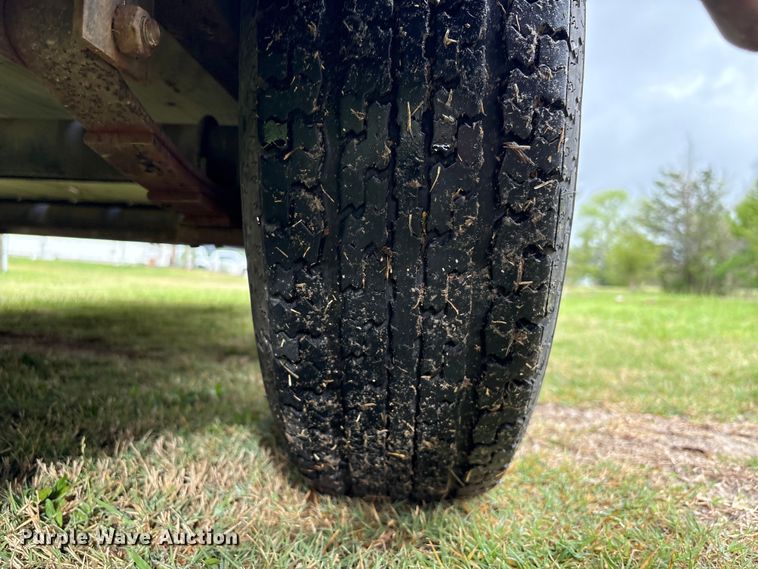 image for item EA7268 2017 Top Hat Industries MP18X7-7E-C utility trailer