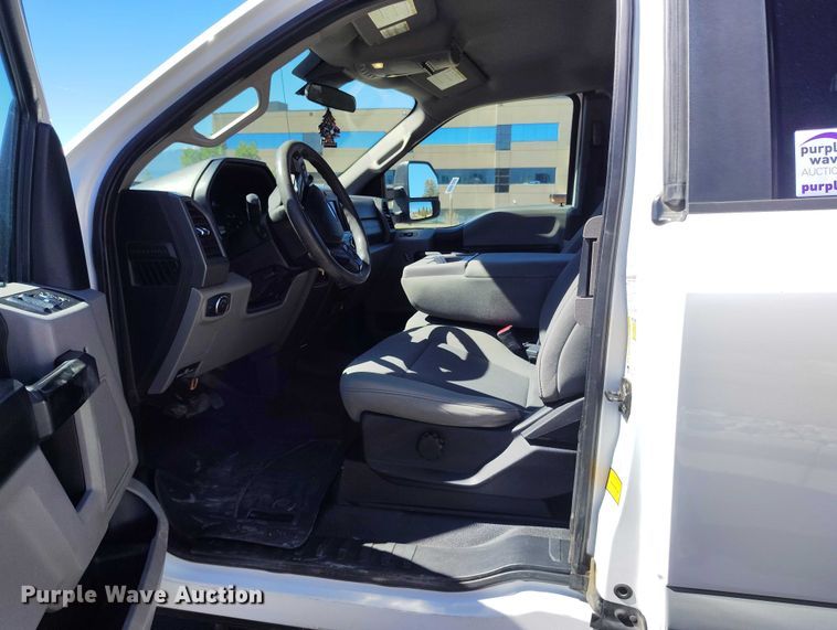 image for item EC8988 2021 Ford F250 Super Duty Ext. Cab pickup truck