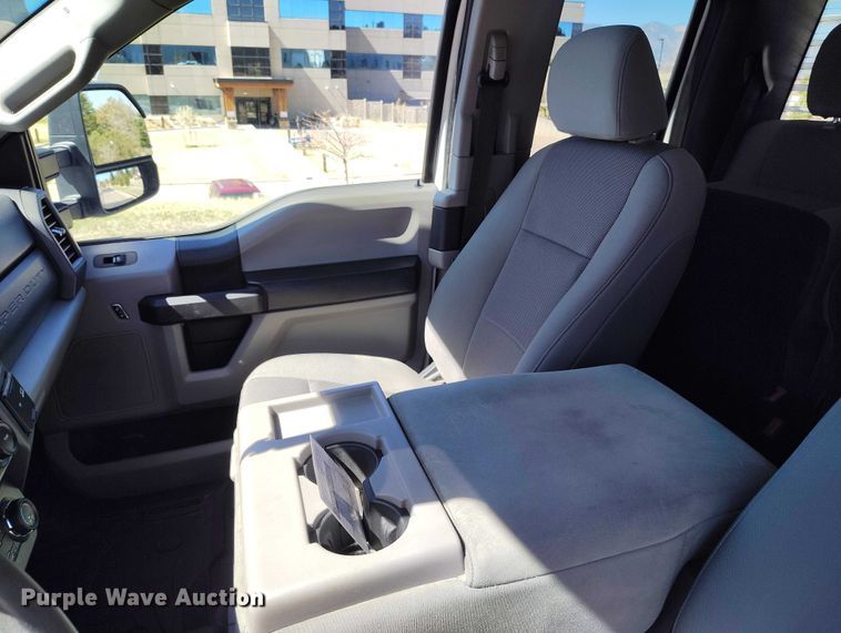 image for item EC8988 2021 Ford F250 Super Duty Ext. Cab pickup truck