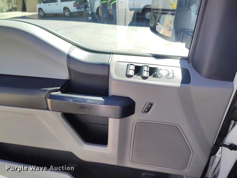 image for item EC8988 2021 Ford F250 Super Duty Ext. Cab pickup truck