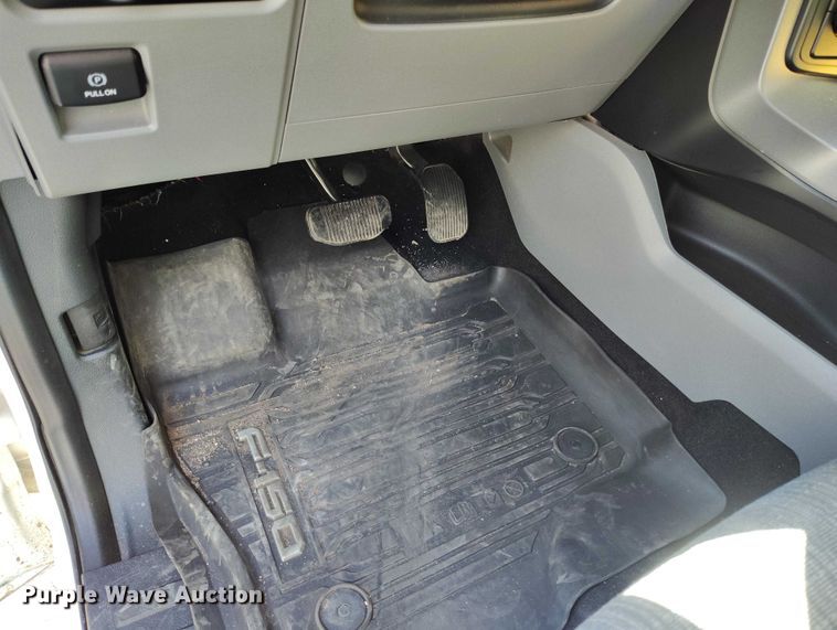 image for item EC8989 2023 Ford F150 Crew Cab pickup truck