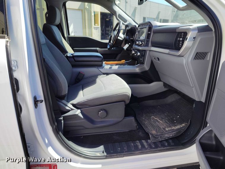 image for item EC8989 2023 Ford F150 Crew Cab pickup truck