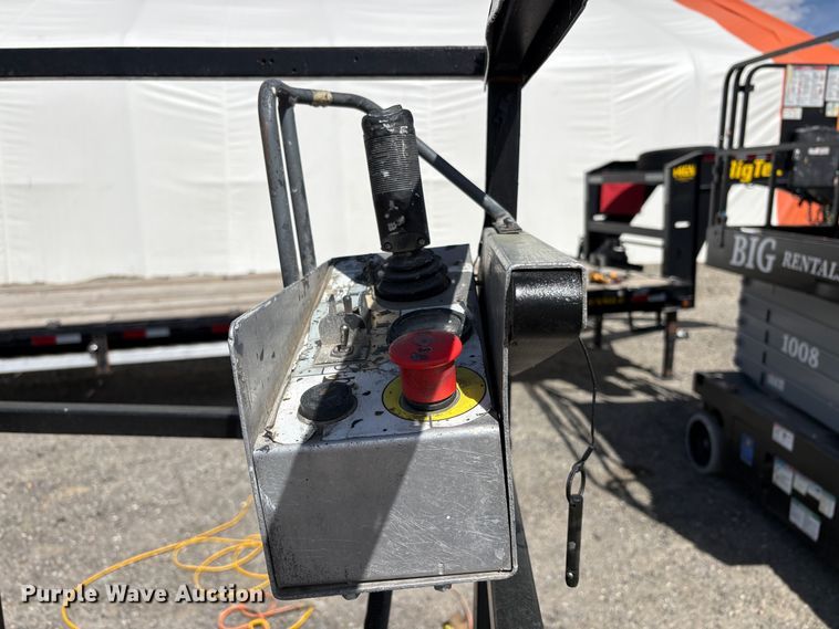 image for item EC8996 2017 Skyjack SJ111 - 3219 scissor lift