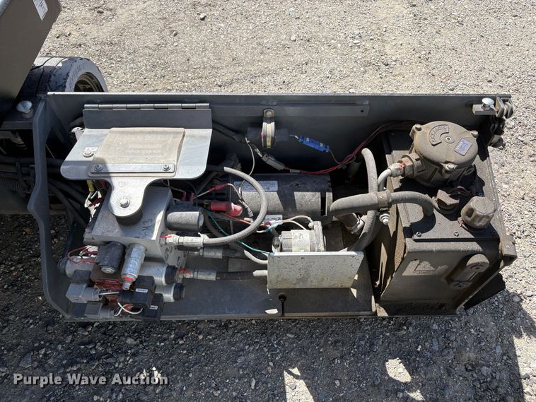 image for item EC8996 2017 Skyjack SJ111 - 3219 scissor lift