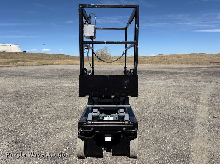 image for item EC8997 2014 Skyjack SJ1I-3219 scissor lift