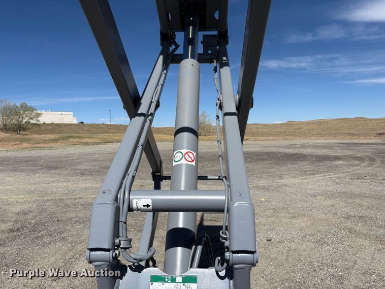 image for item EC8997 2014 Skyjack SJ1I-3219 scissor lift