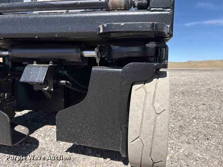 image for item EC8997 2014 Skyjack SJ1I-3219 scissor lift