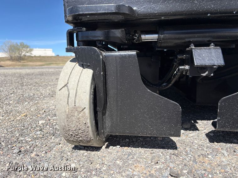 image for item EC8997 2014 Skyjack SJ1I-3219 scissor lift