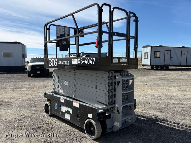 image for item EC8998 2016 Genie GS-4047 scissor lift