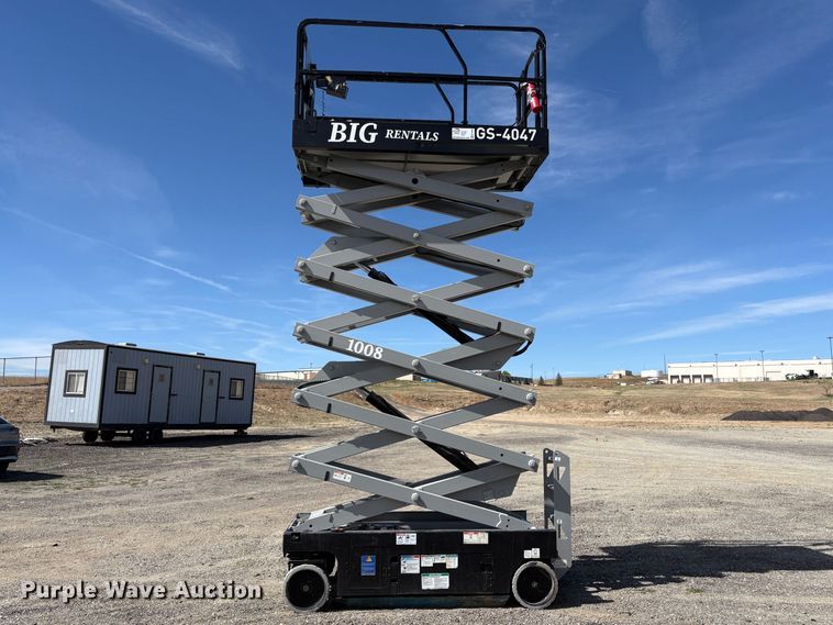 image for item EC8998 2016 Genie GS-4047 scissor lift