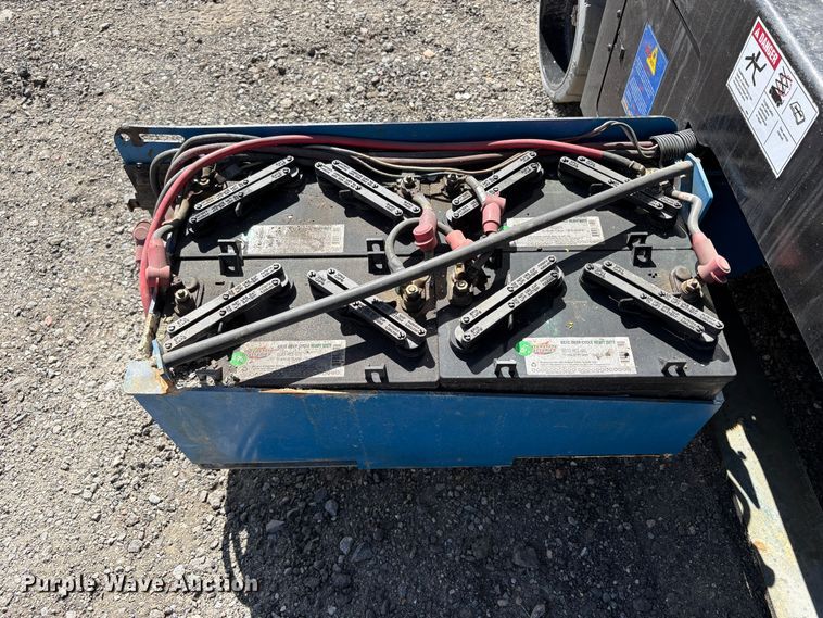 image for item EC8998 2016 Genie GS-4047 scissor lift