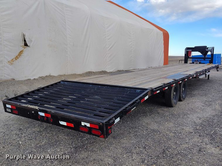 image for item EC8999 2022 Big Tex 14GN-35+5 equipment trailer