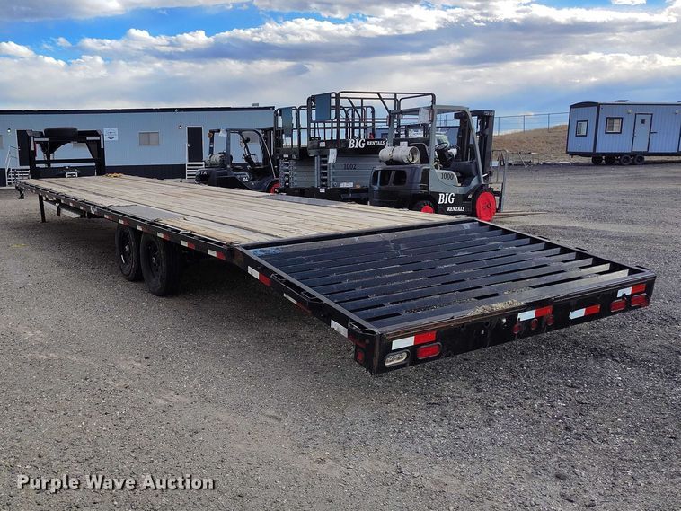 image for item EC8999 2022 Big Tex 14GN-35+5 equipment trailer