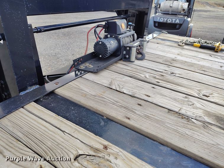 image for item EC8999 2022 Big Tex 14GN-35+5 equipment trailer