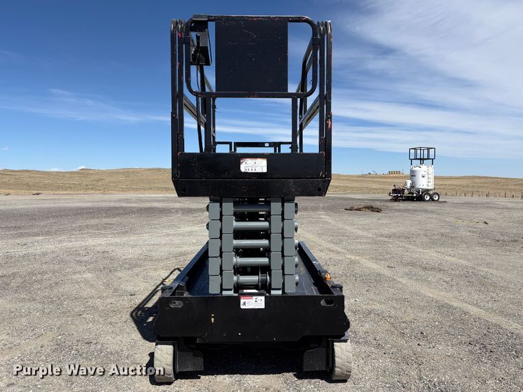 image for item ED0001 2021 MEC 4555SE scissor lift