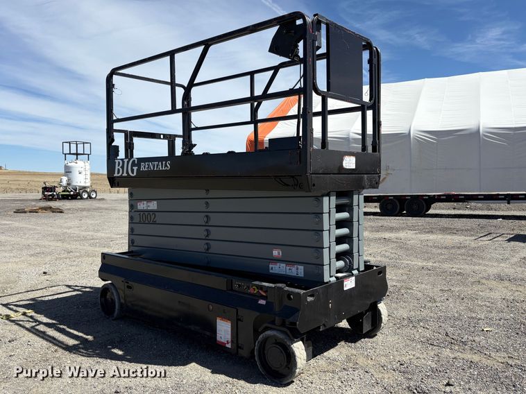 image for item ED0001 2021 MEC 4555SE scissor lift