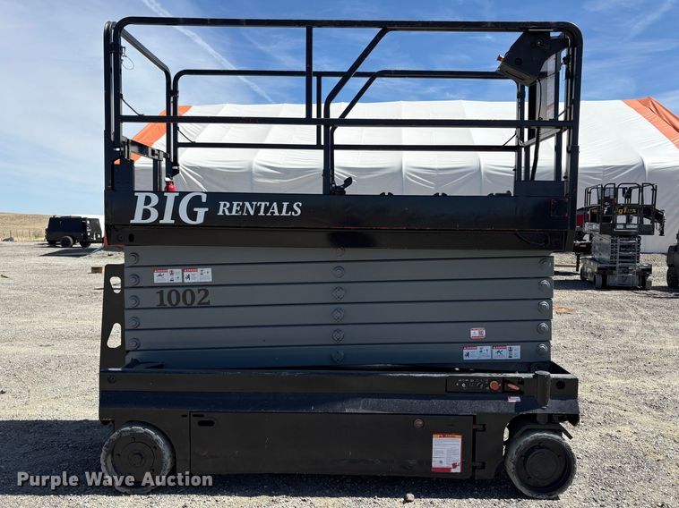 image for item ED0001 2021 MEC 4555SE scissor lift