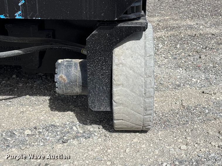 image for item ED0002 2016 Genie GS-4047 scissor lift