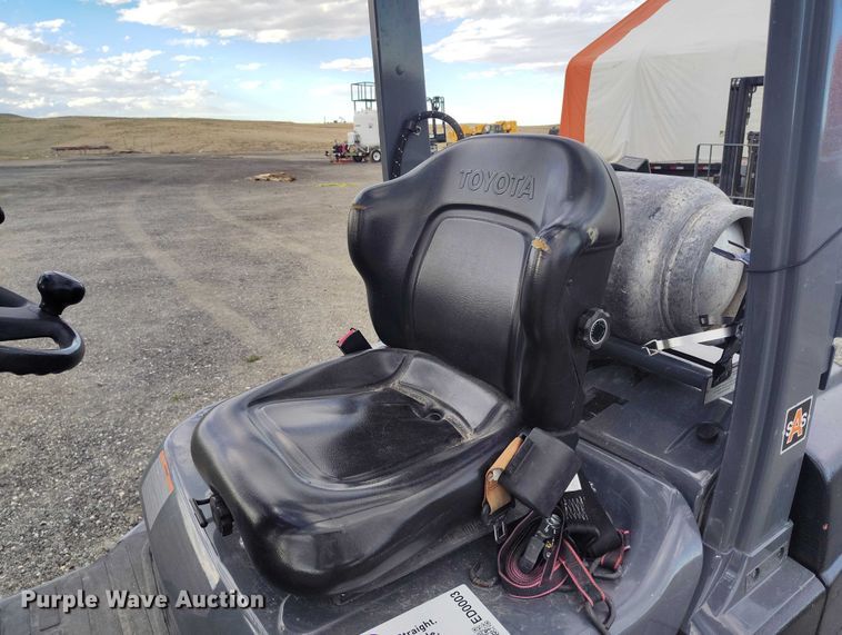 image for item ED0003 Toyota 8FUG25 forklift