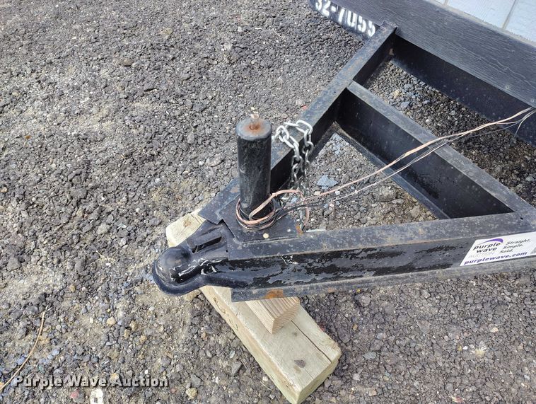 image for item ED0004 2000 Miller mobile office trailer