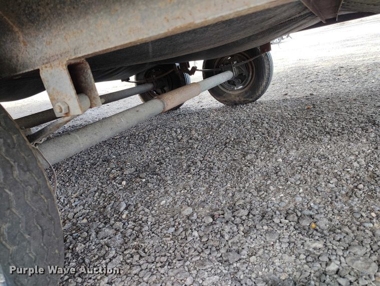 image for item ED0004 2000 Miller mobile office trailer