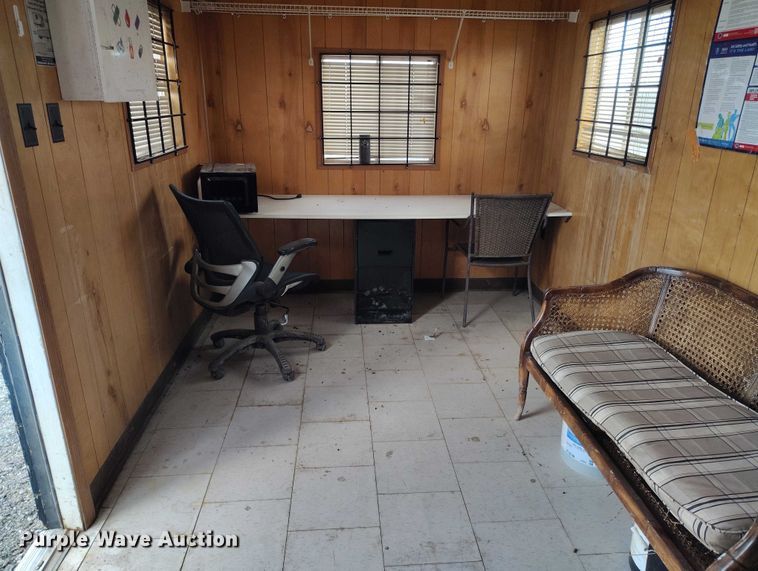 image for item ED0004 2000 Miller mobile office trailer