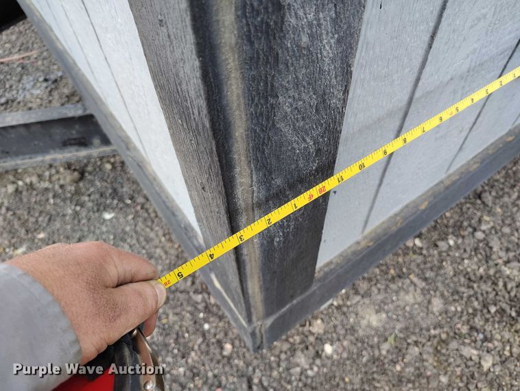 image for item ED0004 2000 Miller mobile office trailer